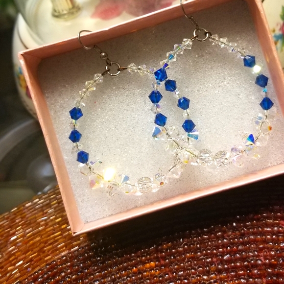 Swarovski Crystals Hand-Made Earrings and Choker Set Blue White - Picture 4 of 9
